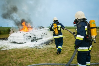 automobile-burning-car-478631.jpg